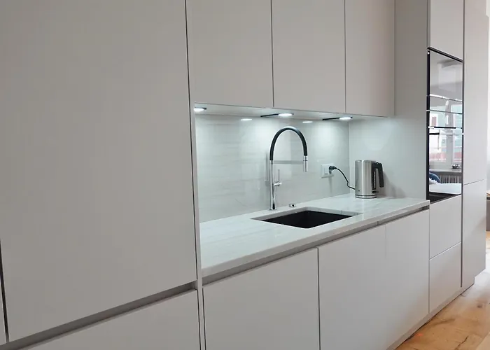 Bel Centre Montana, 5 Min Des Pistes, Vue Alpine *